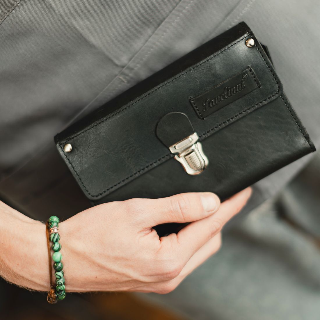 Hospitality Wallet in Buffalo Leather | Click Closure | Gladiator Line | 20x13x7 cm